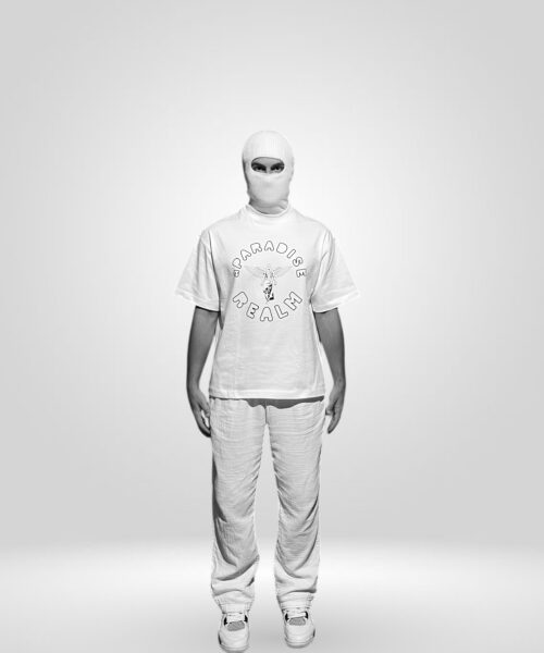 Alternative view of Alma nomada preta